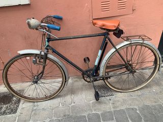 BICICLETA muy ANTIGUA