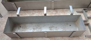 Juego 3 maceteros inoxidable macizo con soportes