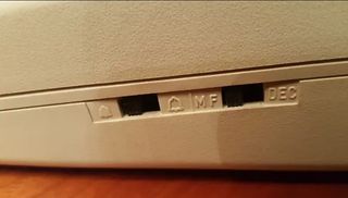 telefonos fijos forma. blancos o negros