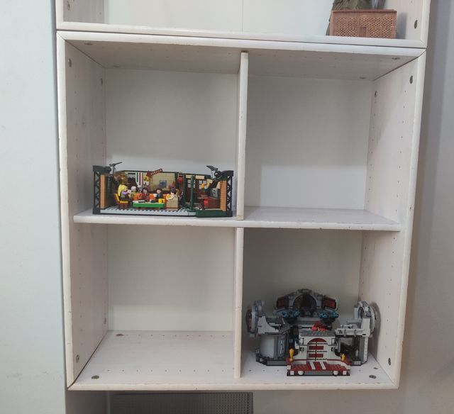 estantería con 4 cuadrantes