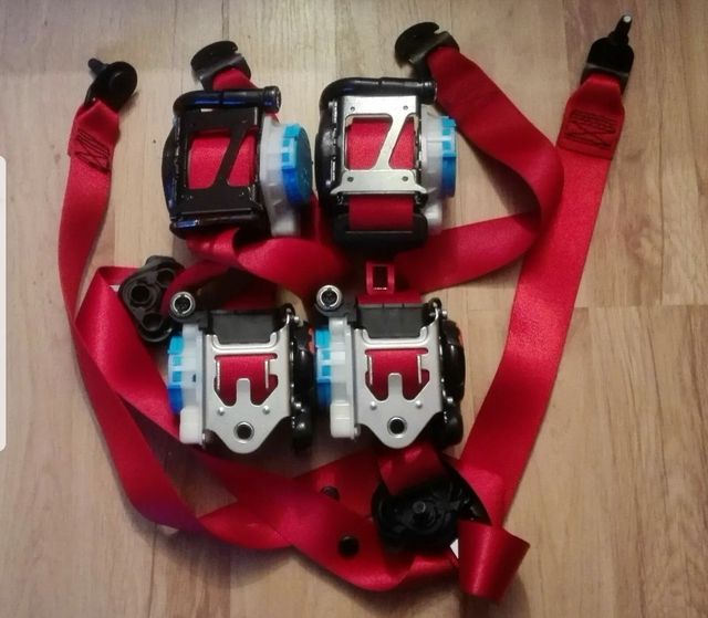 Mercedes Clase A cinturones completos 2017