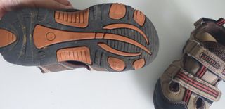 Trekking y montaña.Talla 31.