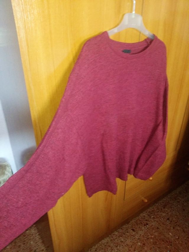 Jersey rojo de Stradivarius