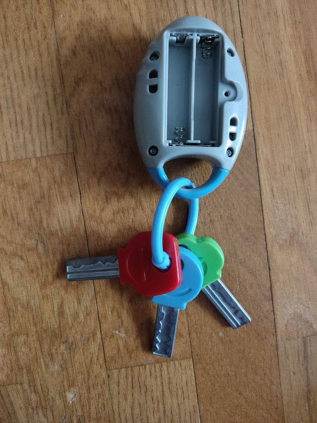 Llavero de Imaginarium y móvil de juguete