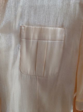 Camisa ligera con brillo