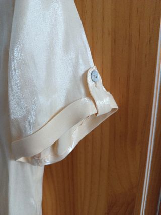 Camisa ligera con brillo