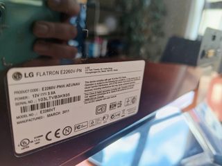 Monitor LG Flatron E2260 22'