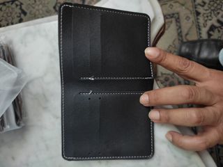 cartera nueva en color negro