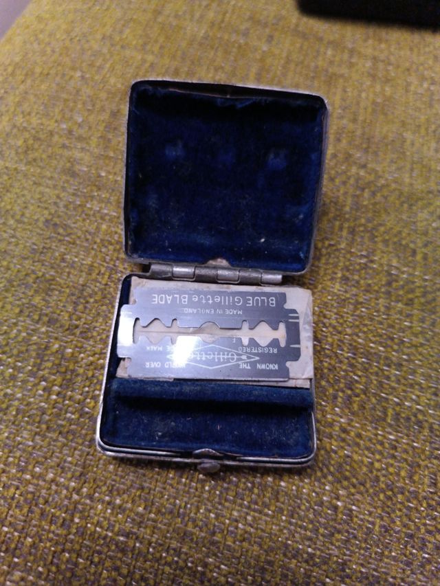 Porta cuchillas de neceser