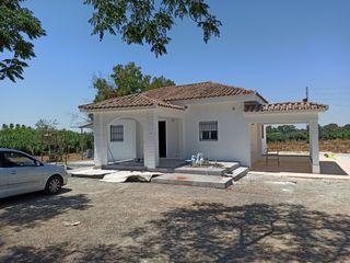 Casa en alquiler junto a Puerto Serrano