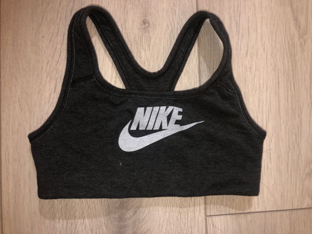 Top Nike niña t.9 
