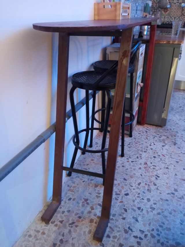 Barra madera y metal