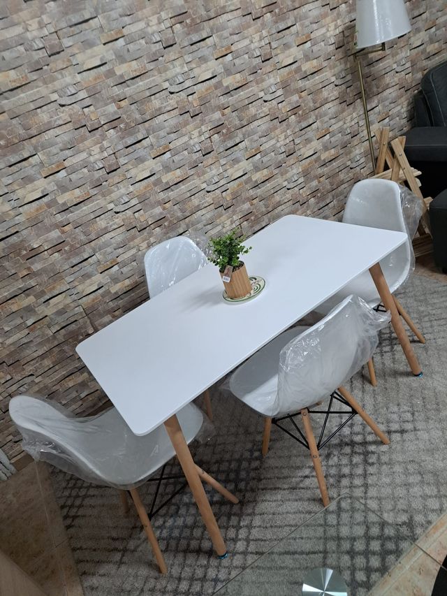 JUEGO  DE COMEDOR Y COCINA NORDIKO