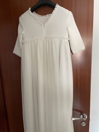 VESTIDO COMUNION modelo VISINAde la firma PETRITAS