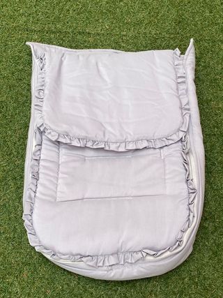 Cubre capazo y saco diseñado al gusto de Paz