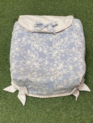 Cubre capazo y saco diseñado al gusto de Paz