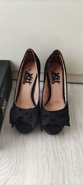 zapatos negros Xti