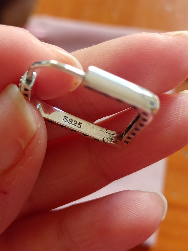 Pendientes aro cuadrado circonitas de plata de ley