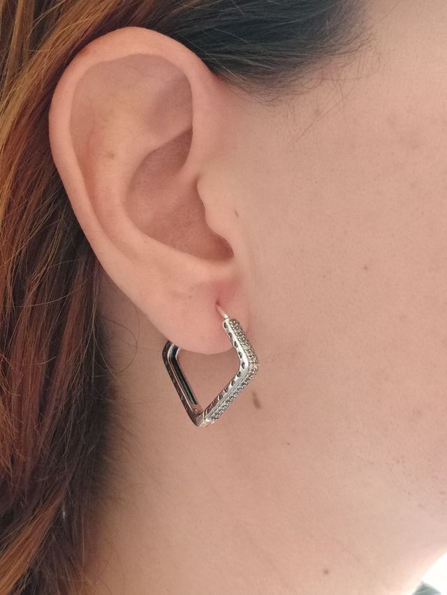 Pendientes aro cuadrado circonitas de plata de ley