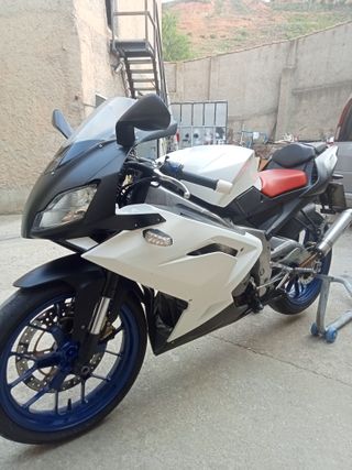 Aprilia rs 125 limitada carnet B !