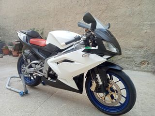 Aprilia rs 125 limitada carnet B !