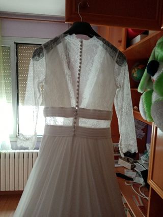 Vestido de novia de pronovias del 2023.