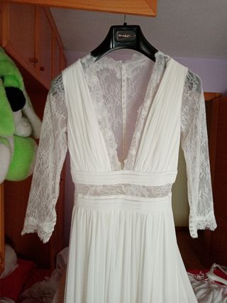 Vestido de novia de pronovias del 2023.