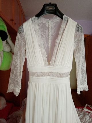 Vestido de novia de pronovias del 2023.