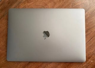 MacBook Pro 15 Touch ID  