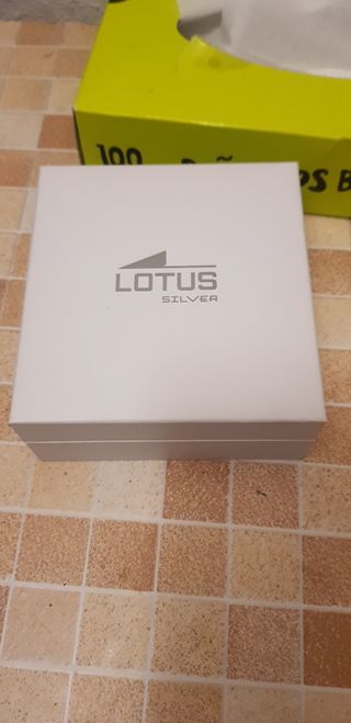 CAJA LOTUS NUEVA