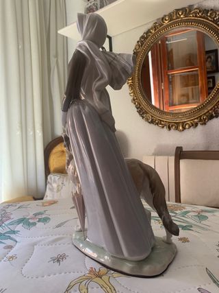 Cerámica LLADRÓ "Dama con Galgo" tipo 65
