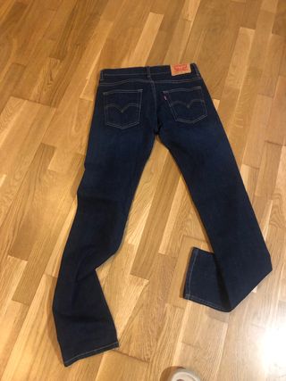 Pantalón levis 