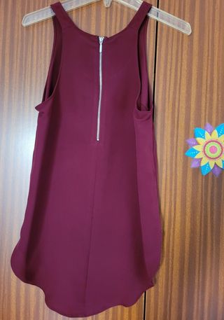 BLUSA DE TIRANTAS STRADIVARIUS.