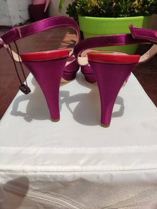 Zapatos de tacón Elena Miró. Talla 40