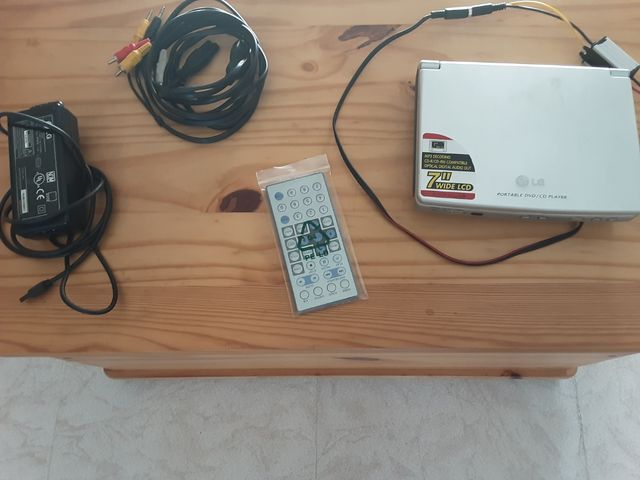 PRECIO REBAJADO!! DVD PARA COCHE Y HOGAR