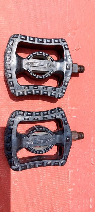 pedales gt bmx mid school