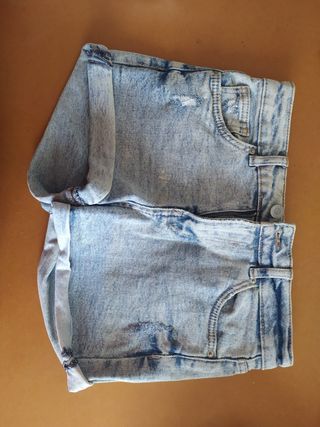 Lote 3 pantalones (2 vaqueros y 1 deporte)
