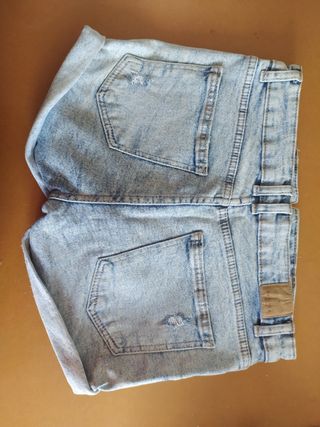 Lote 3 pantalones (2 vaqueros y 1 deporte)