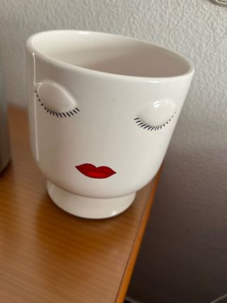 Jarrón con cara , sin usar