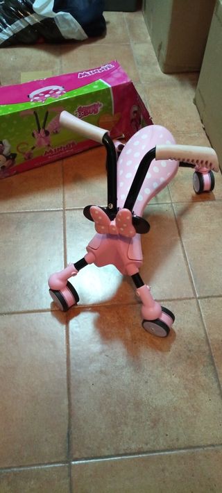 CORREPASILLOS MINNIE