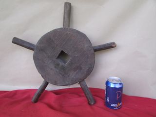 Timón antiguo castaño macizo rústico 46 cms