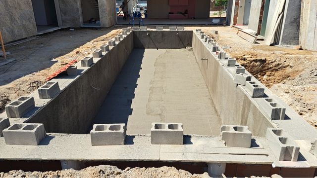 GUNITADO#PISCINAS#ALQUILER#HORMIGÓN#PROYECTADO