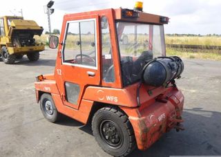 Tractor arastre TOYOTA