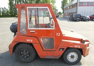 Tractor arastre TOYOTA