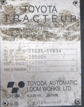 Tractor arastre TOYOTA