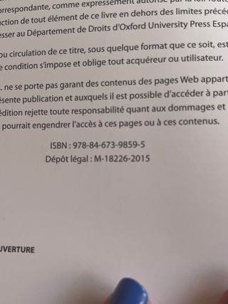 Libro de francés en spirale.