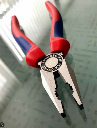 ALICATE UNIVERSAL SNIPEX