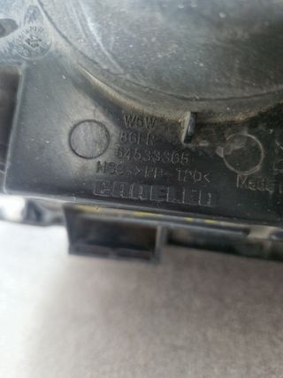 Faro Derecho Toyota Avensis 1.6 2002