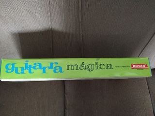 Antigua guitarra mágica, de Kuxan