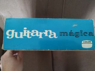 Antigua guitarra mágica, de Kuxan